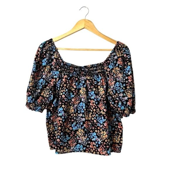 A.n.a. Floral Puff Sleeve Top. Size Medium #1468 - Picture 1 of 5
